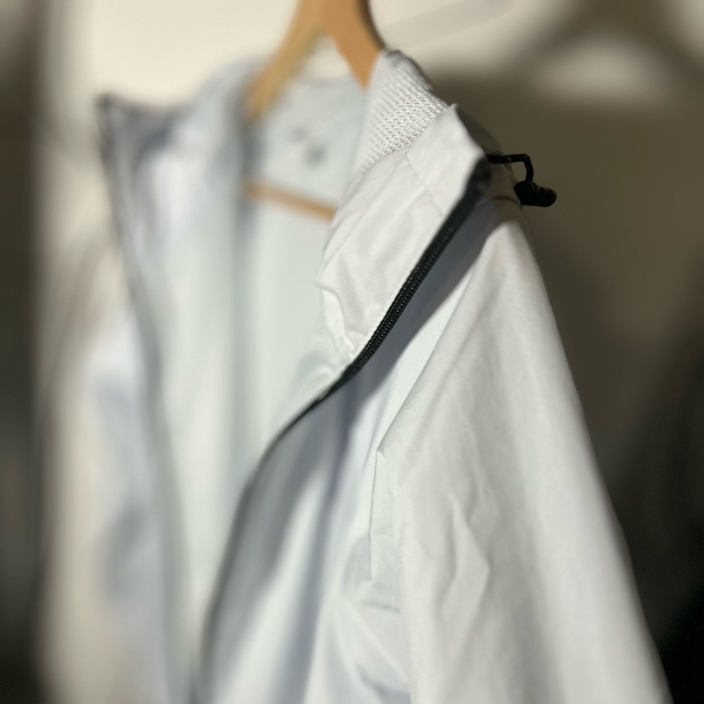 Old Navy Light Blue Spring Active Jacket Pockets and Hood, Women’s Small - Picture 4 of 6